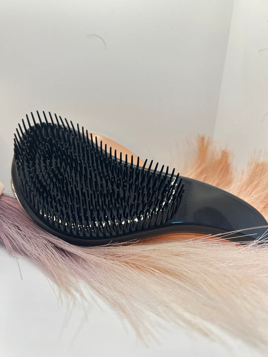 Wet Detangling Brush by Erika Starr